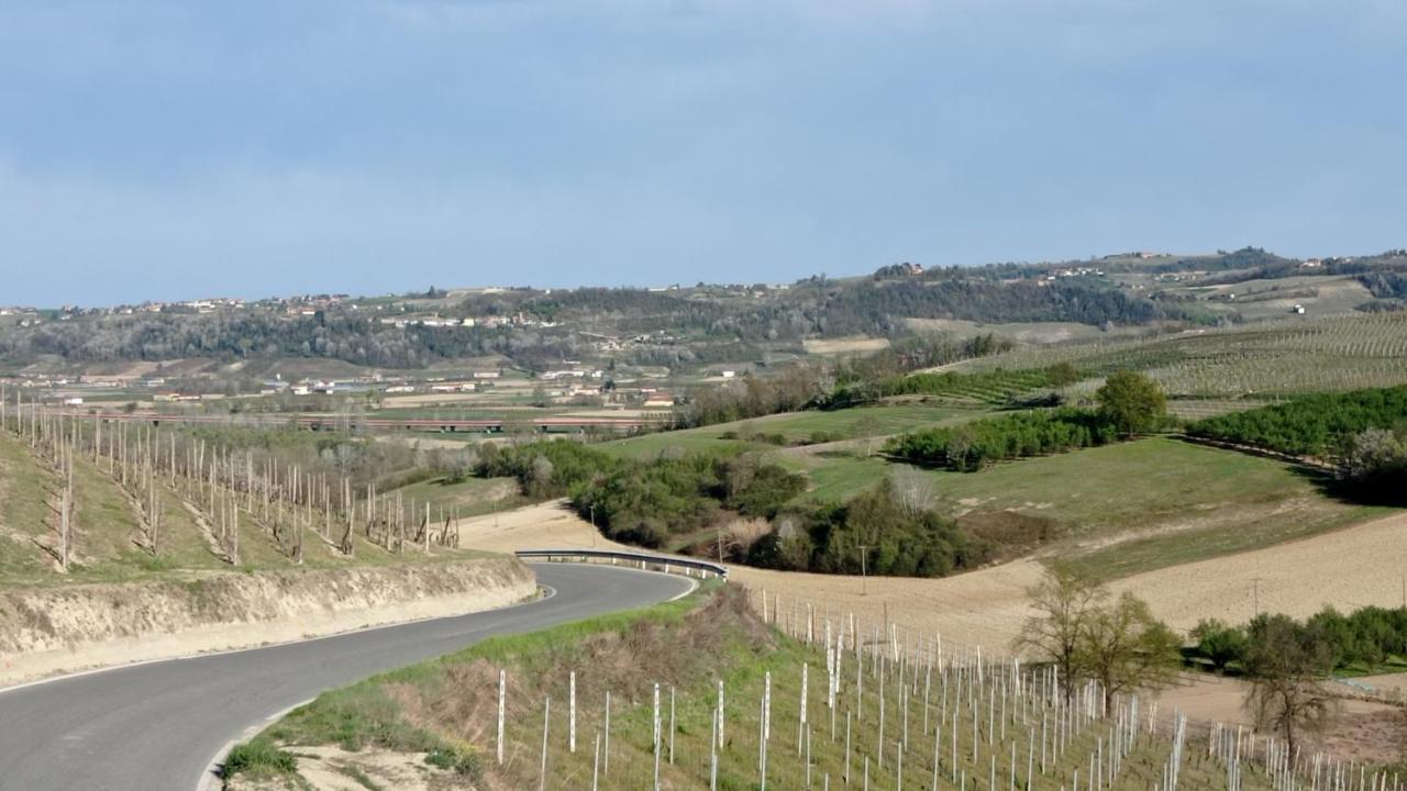 Casa Maya San Martino Alfieri Buitenkant foto