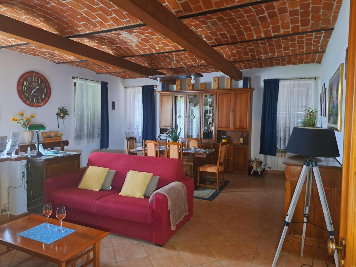 Casa Maya San Martino Alfieri Buitenkant foto