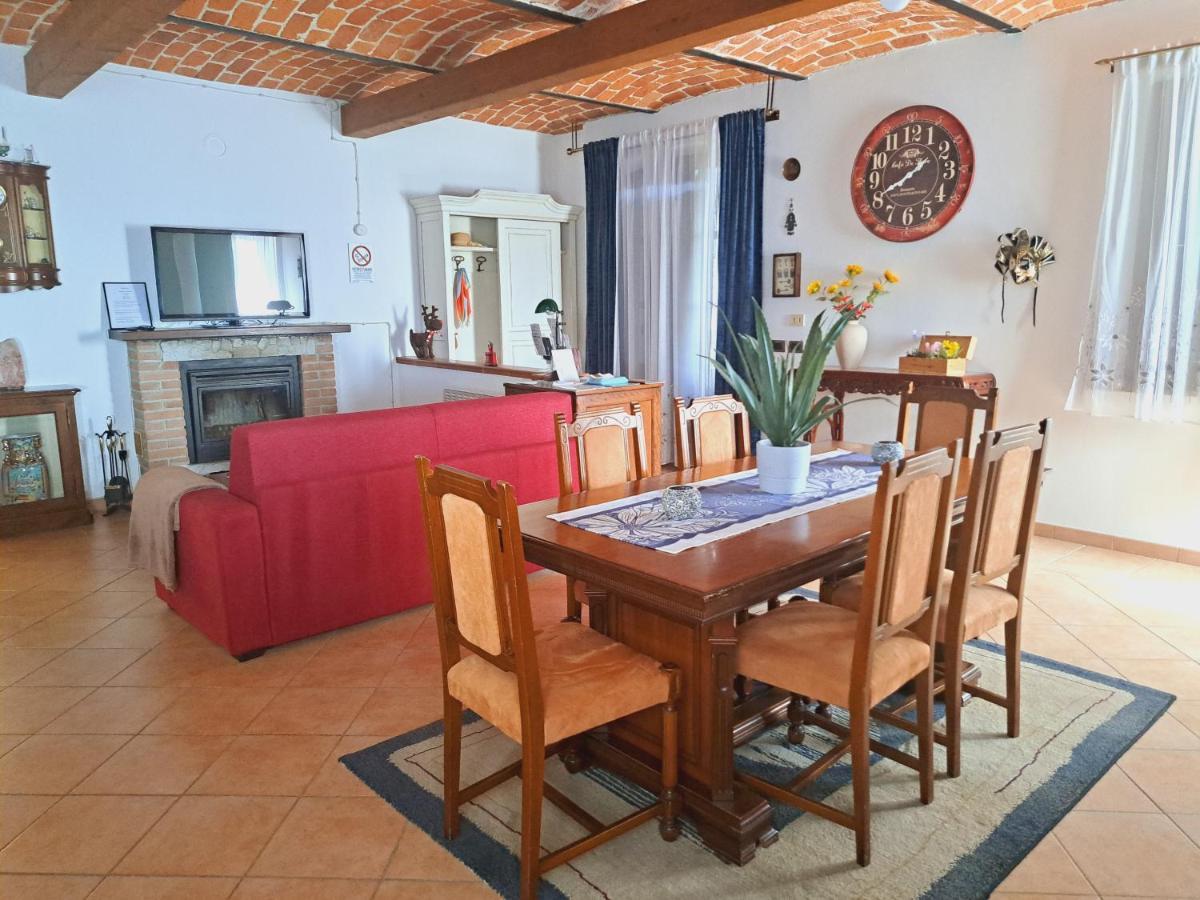 Casa Maya San Martino Alfieri Buitenkant foto