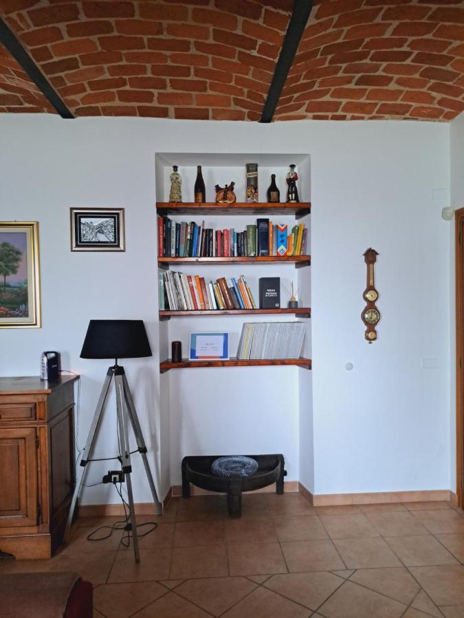 Casa Maya San Martino Alfieri Buitenkant foto